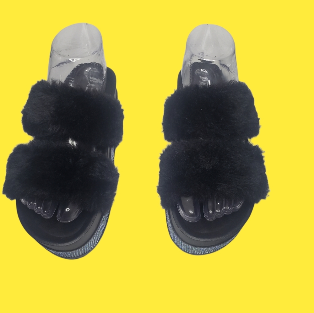 Diamonds Rhinestone Fluffy Fur Slides Thick Sole Sandals.